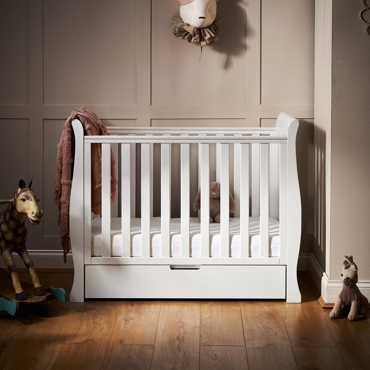 Obaby Stamford Space Saver Sleigh Cot - White