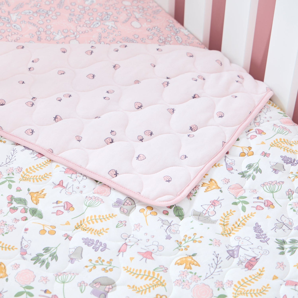 Tutti Bambini Cot/Cot Bed Coverlet - Tiny Tails