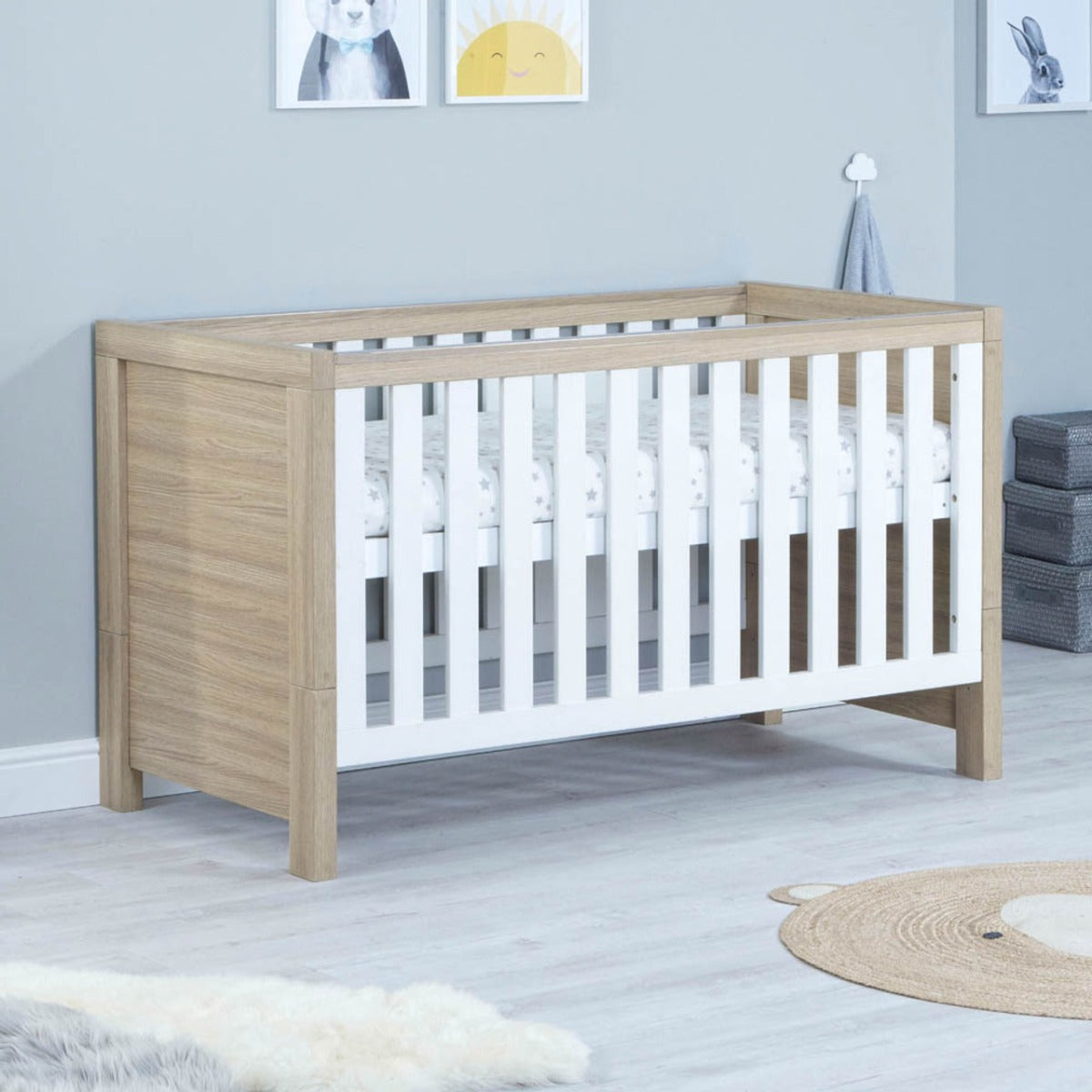Babymore Luno Cot Bed - Oak White