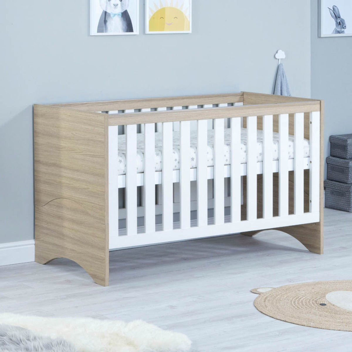 Babymore Veni Cot Bed - Oak White