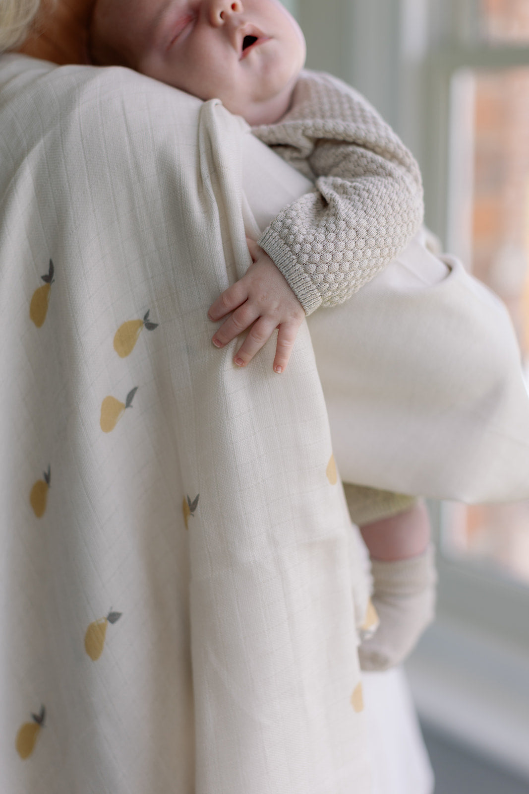 Pears Large Swaddle Muslin