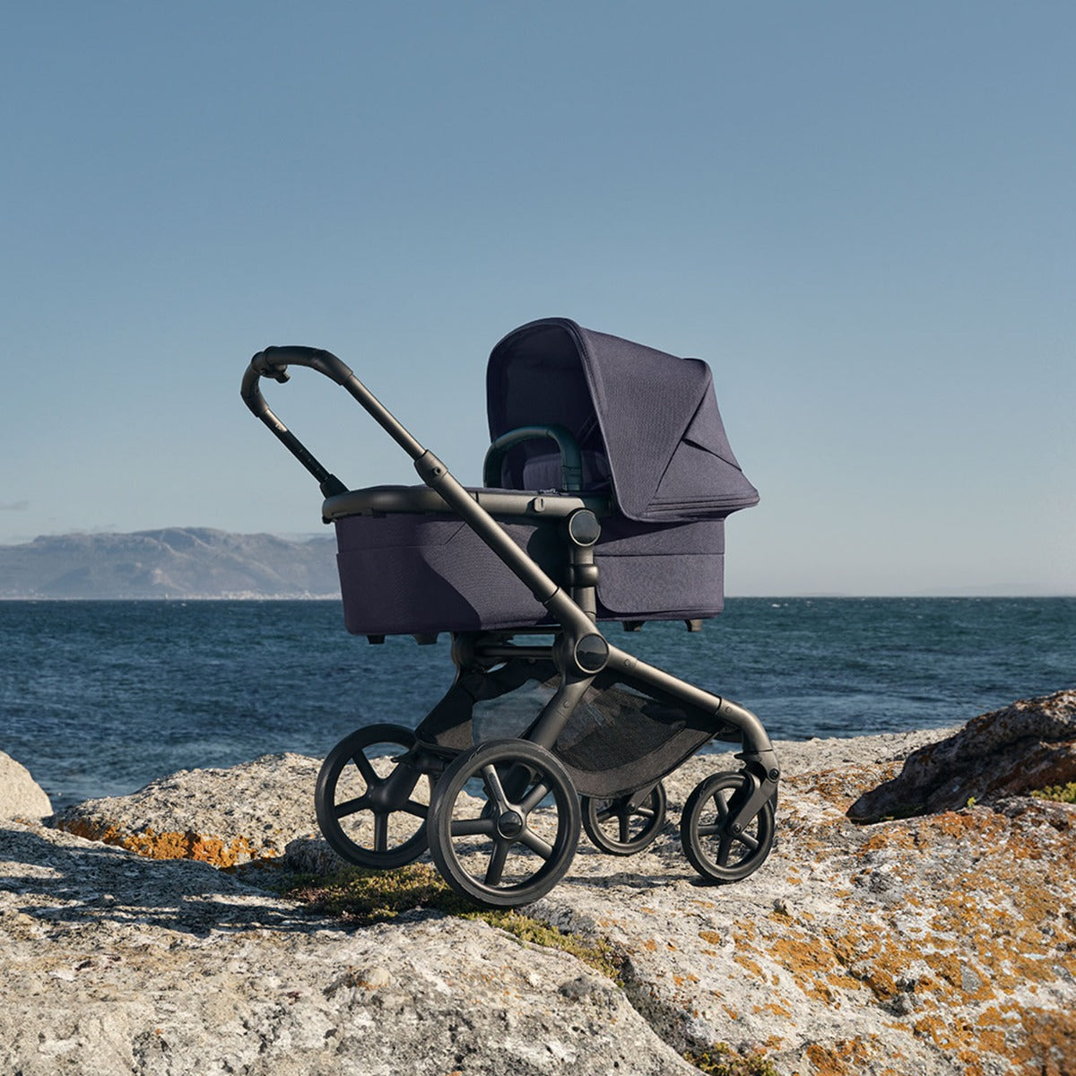 Bugaboo Fox 5 Renew Essential Pushchair Bundle - Deep Indigo