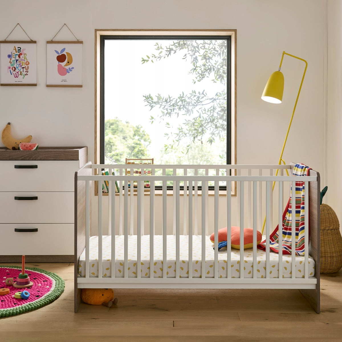 CuddleCo Enzo 3 Piece Nursery Furniture Set - Oak and White