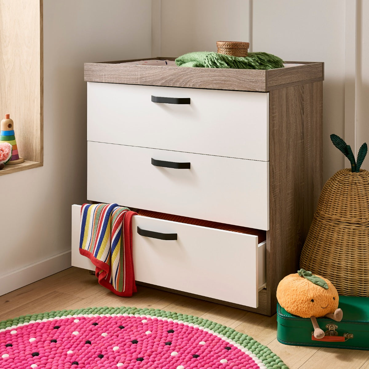 CuddleCo Enzo 2 Piece Nursery Furniture Set - Oak and White