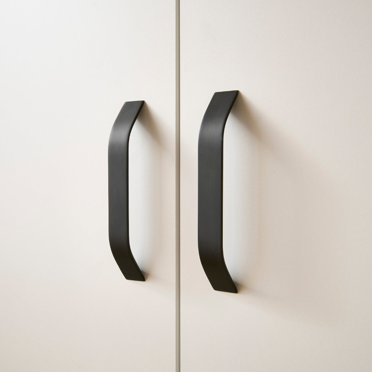 CuddleCo Enzo 3 Piece Nursery Furniture Set - Oak and White