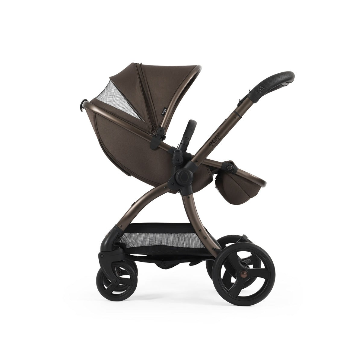 Egg 3 Ultimate Shell 360 Car Seat & Nursery Essentials Bundle - Chocolate Velvet