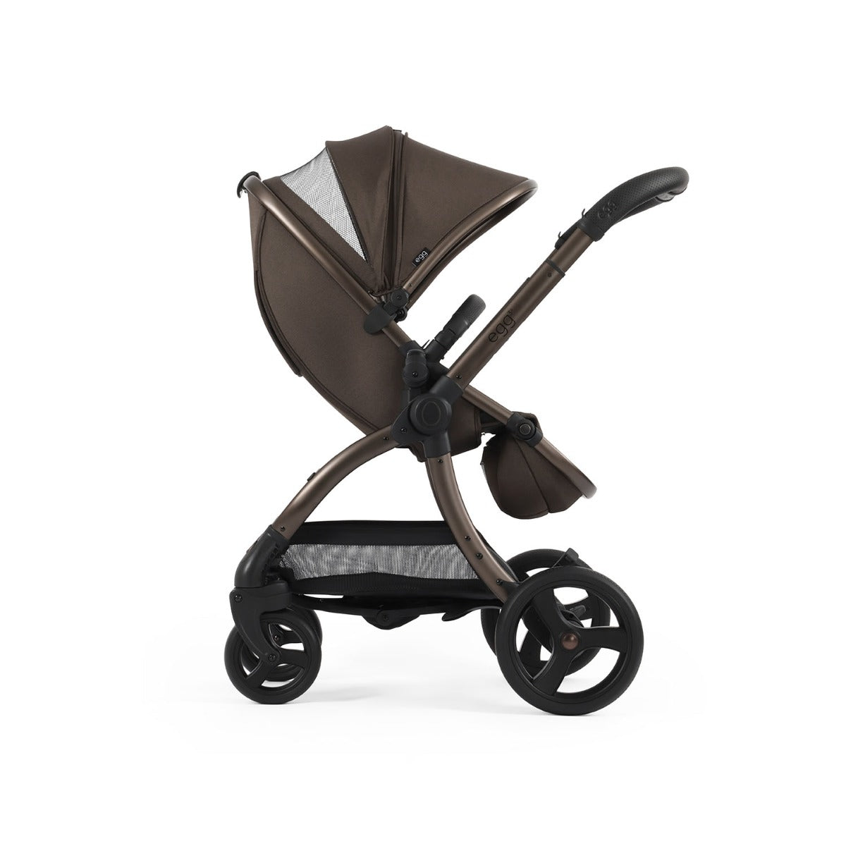 Egg 3 Ultimate Shell 360 Car Seat & Nursery Essentials Bundle - Chocolate Velvet