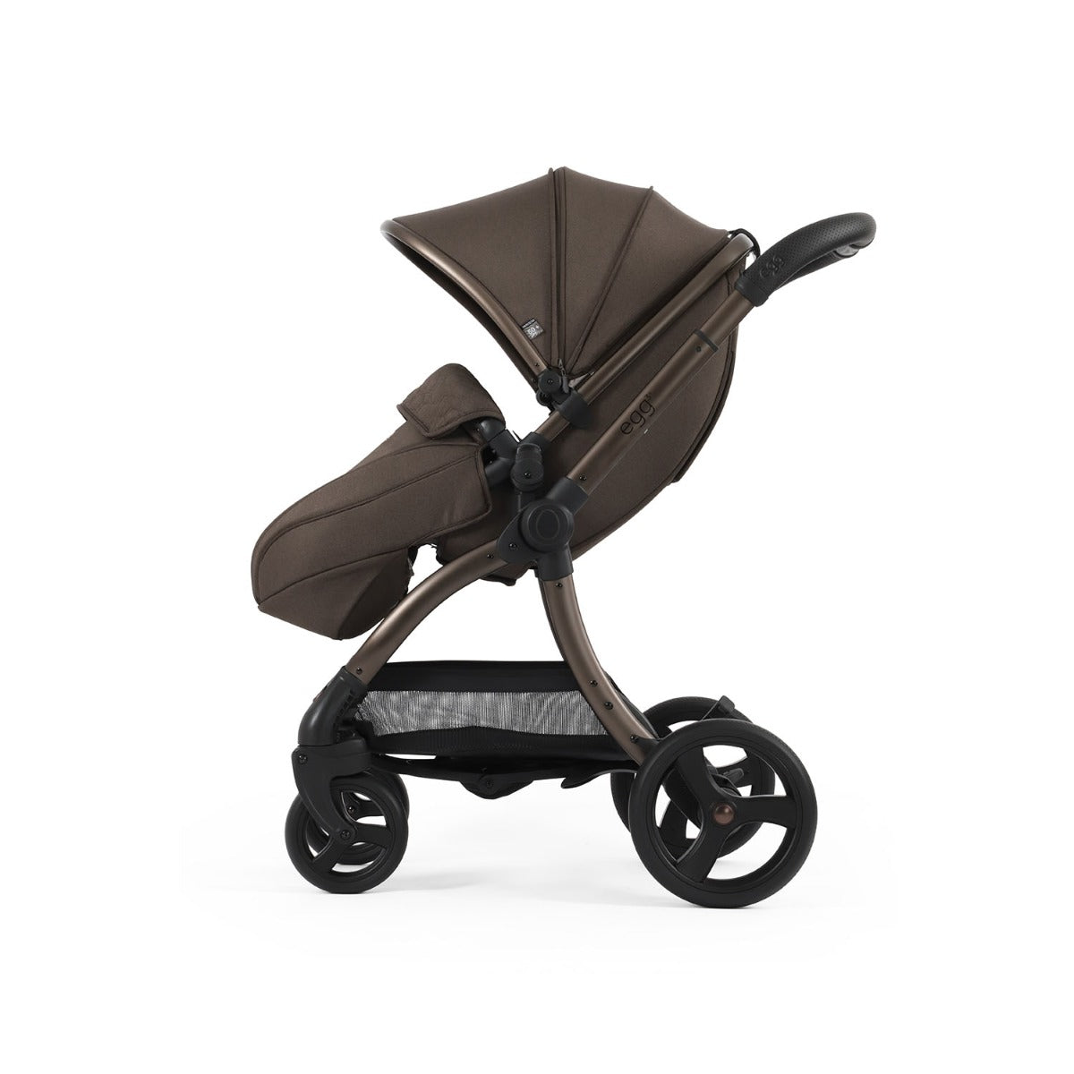 Egg 3 Ultimate Shell 360 Car Seat & Nursery Essentials Bundle - Chocolate Velvet