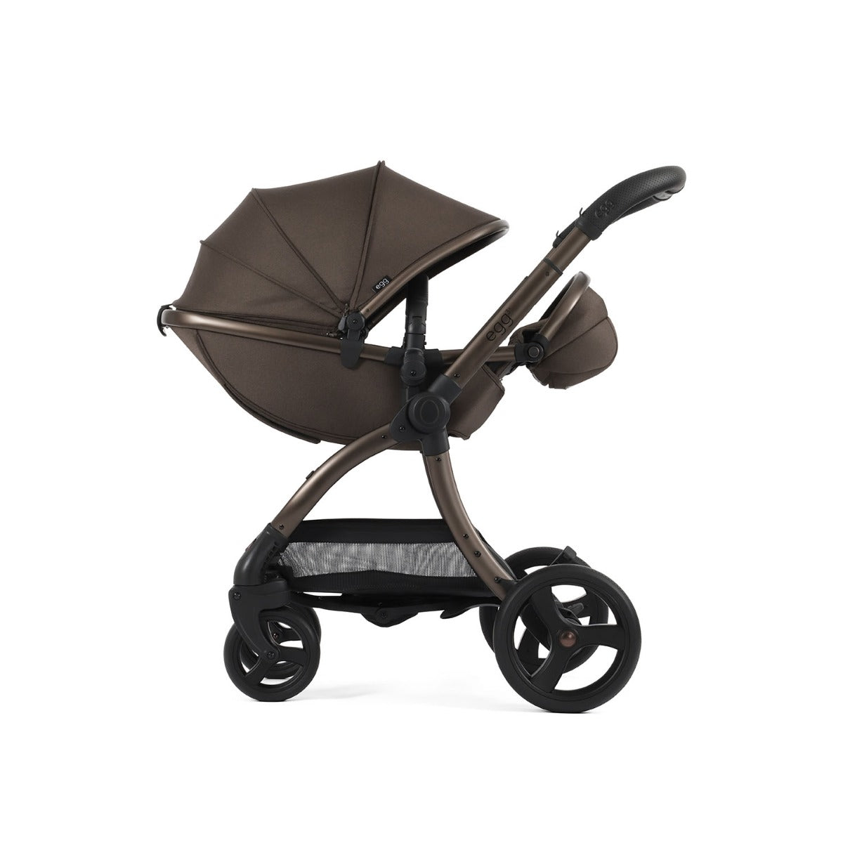 Egg 3 Ultimate Shell 360 Car Seat & Nursery Essentials Bundle - Chocolate Velvet