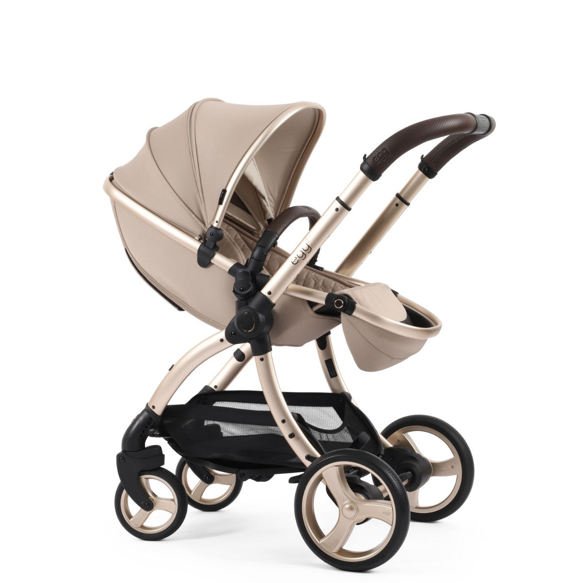 Egg 3 Ultimate Shell 360 Car Seat & Nursery Essentials Bundle - Feather
