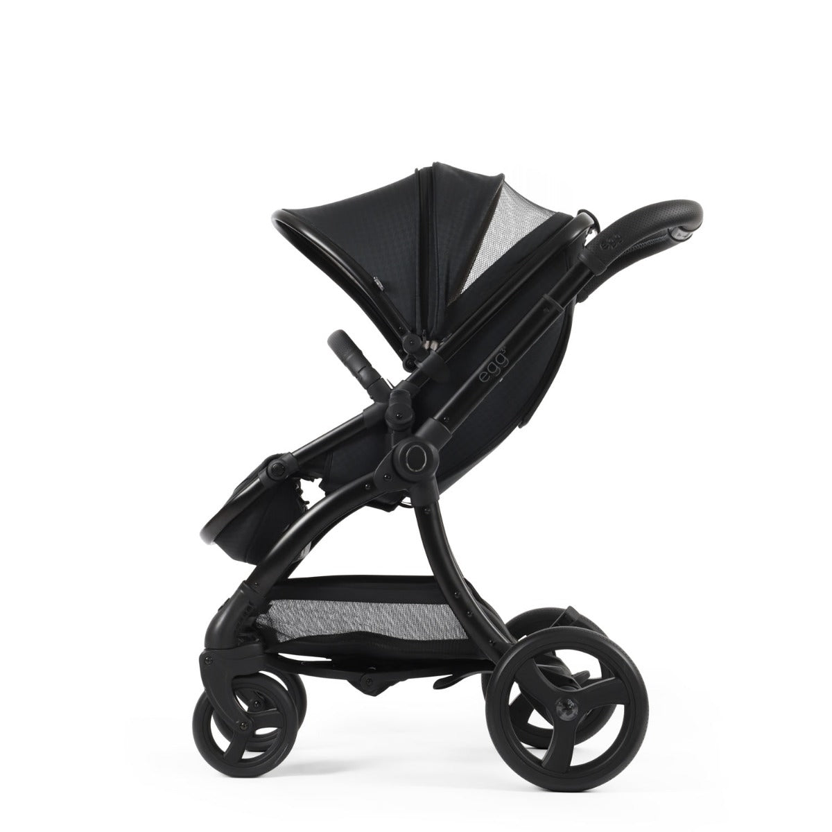 Egg 3 Luxury Cybex Cloud T i-Size Special Edition Travel System Bundle - Houndstooth Black