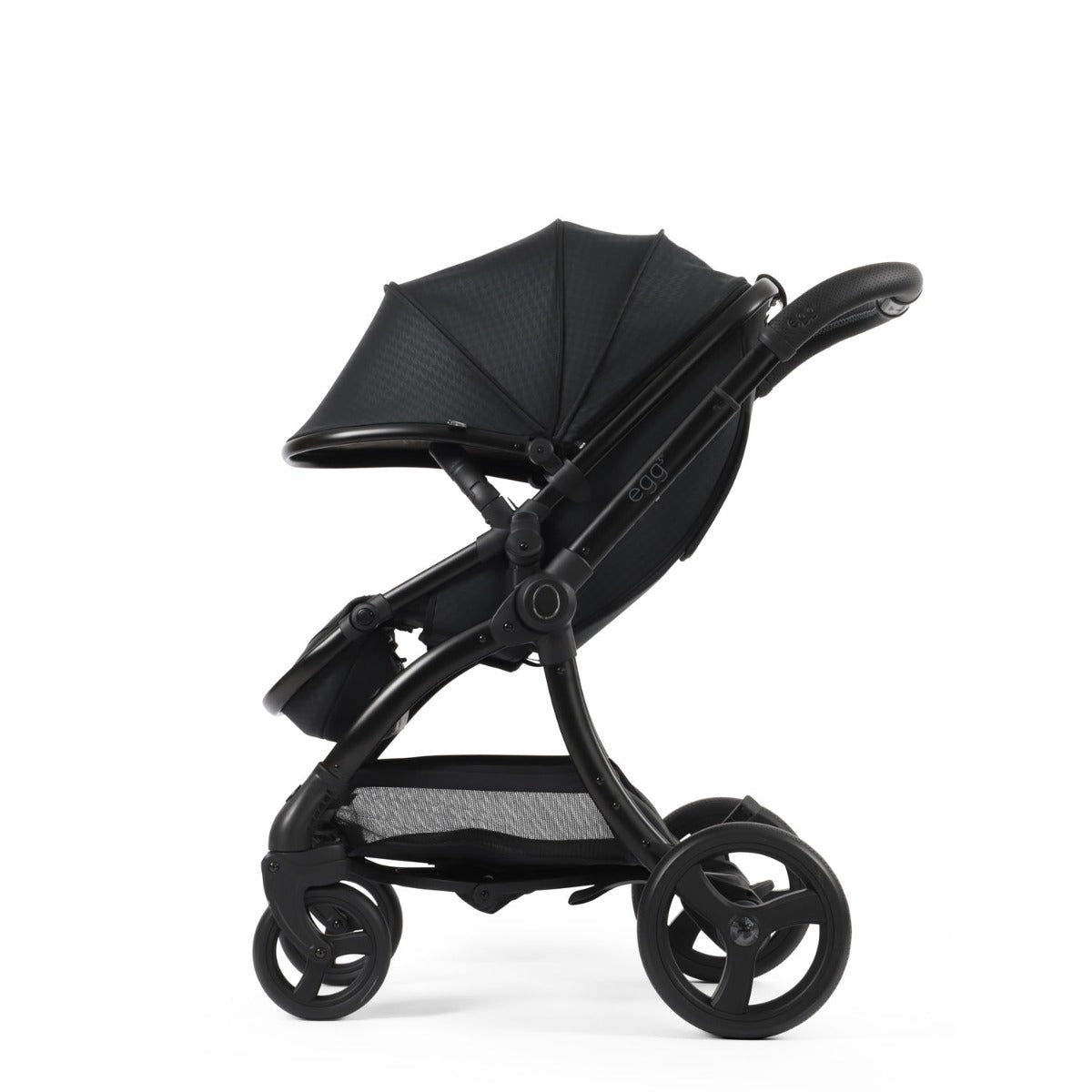 Egg 3 Luxury Cybex Cloud T i-Size Special Edition Travel System Bundle - Houndstooth Black