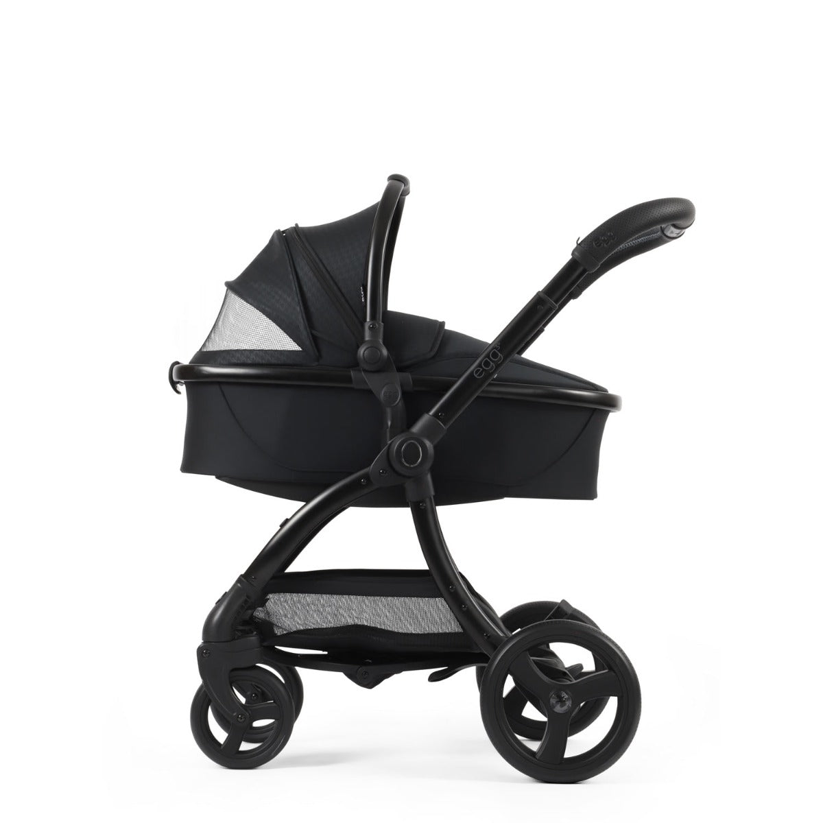 Egg 3 Luxury Cybex Cloud T i-Size Special Edition Travel System Bundle - Houndstooth Black