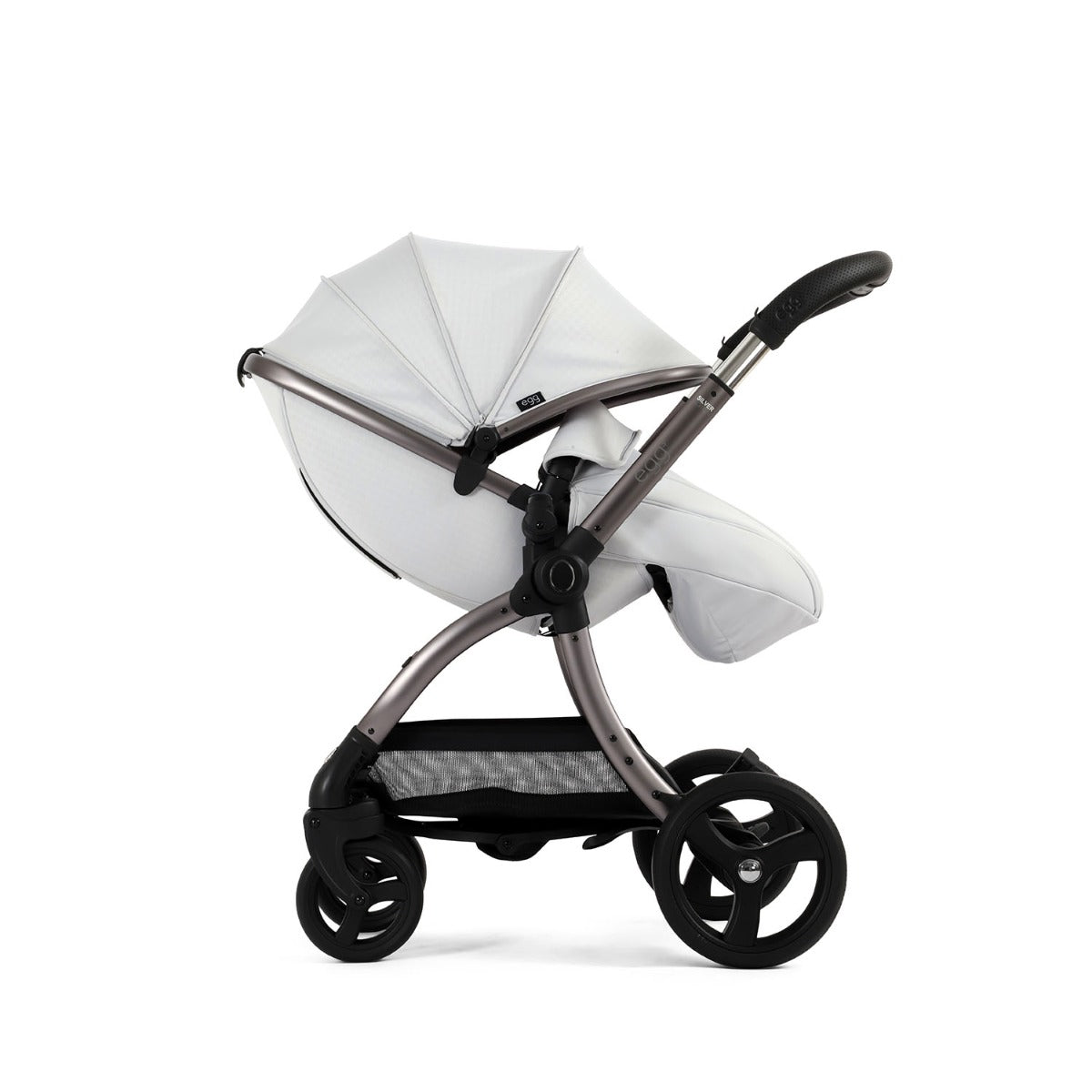 Egg 3 Luxury Cybex Cloud T i-Size Special Edition Travel System Bundle - Houndstooth Silver