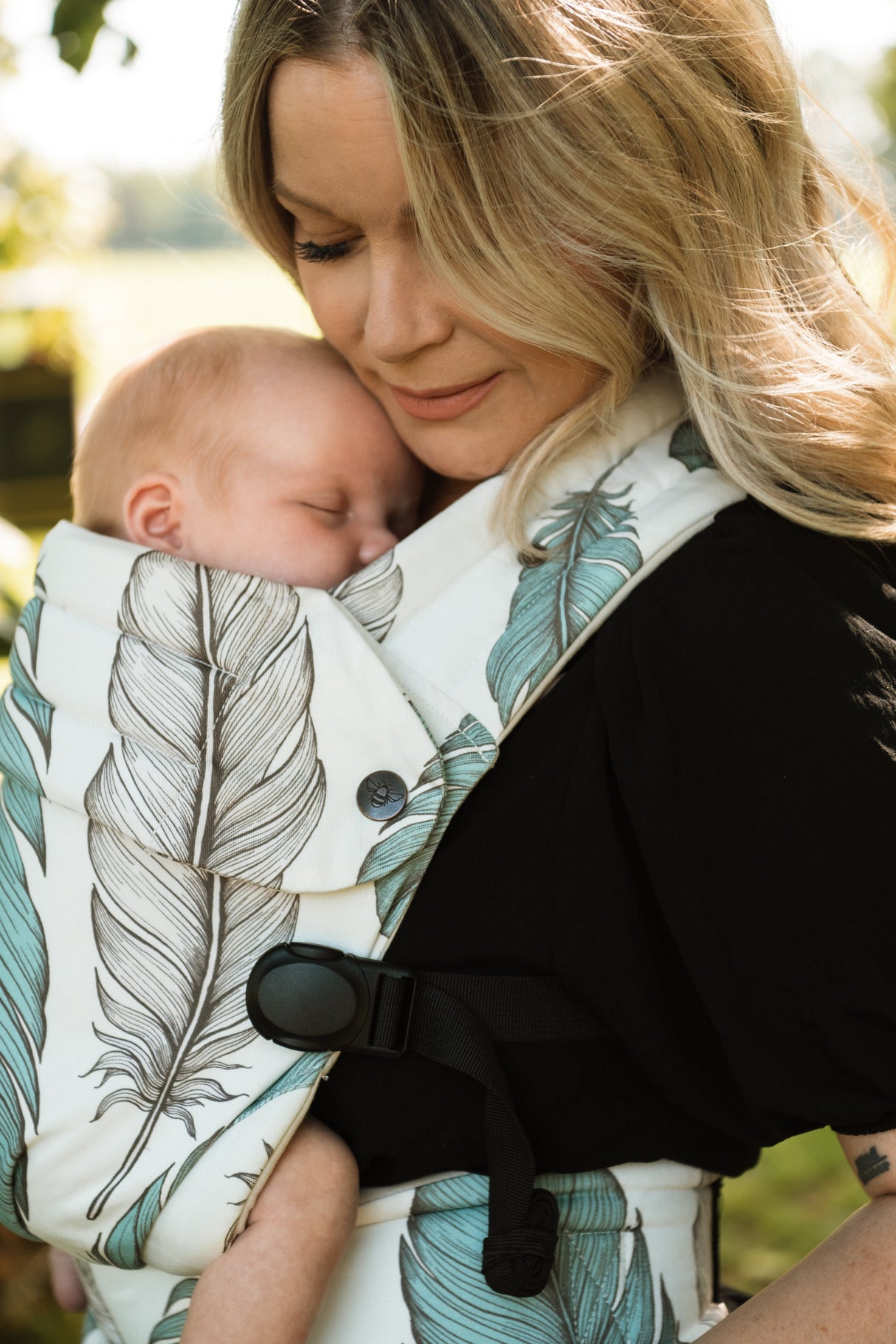 Nomad Pure Organic Baby Carrier - Wild Plume