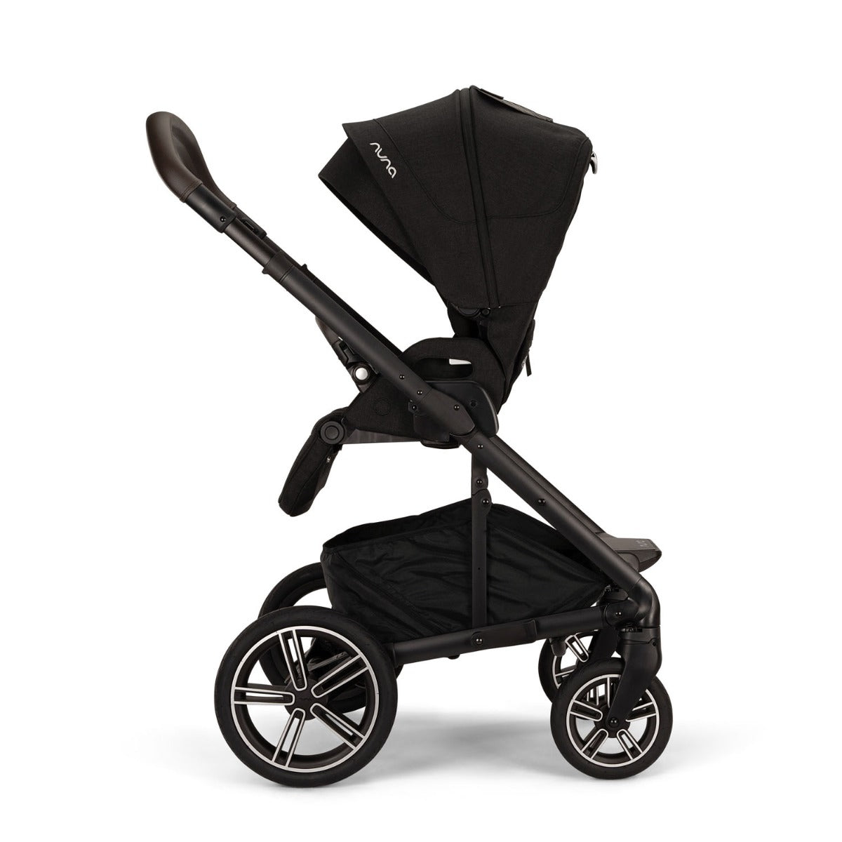 Nuna MIXX Next Pushchair + CARI Carrycot + BASE Next - Caviar