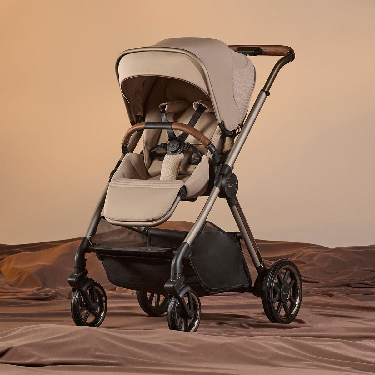Silver Cross Reef 2 Special Edition Ultimate 360 Family Car Seat Bundle - Frappe