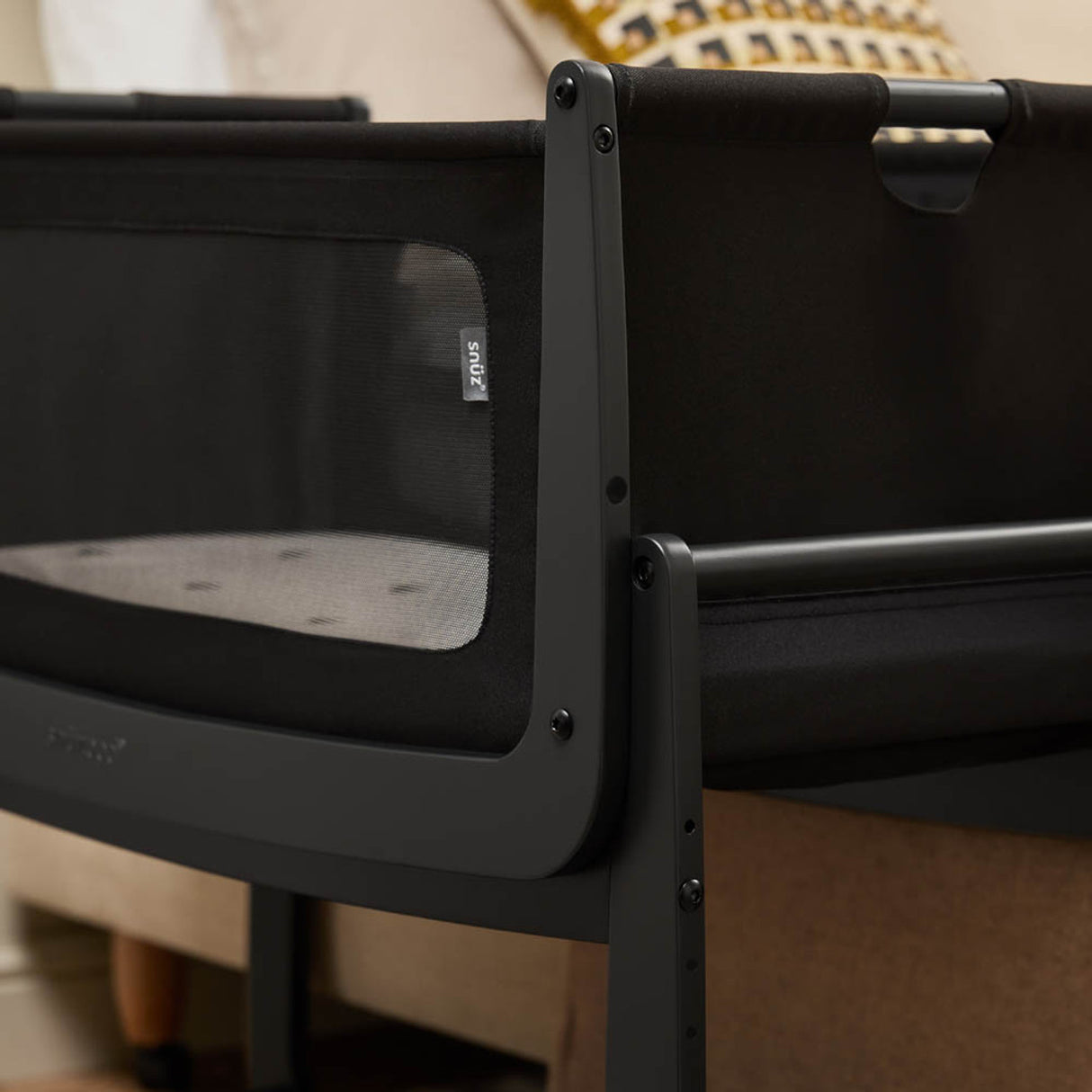 Snuzpod 5 Bedside Crib - Graphite