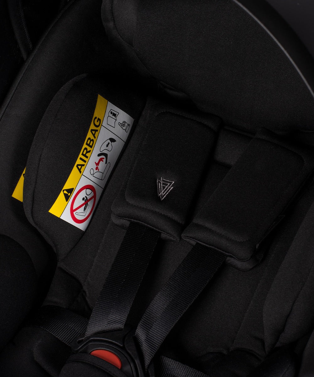 Venicci Engo i-Size Car Seat + Isofix Base - Black