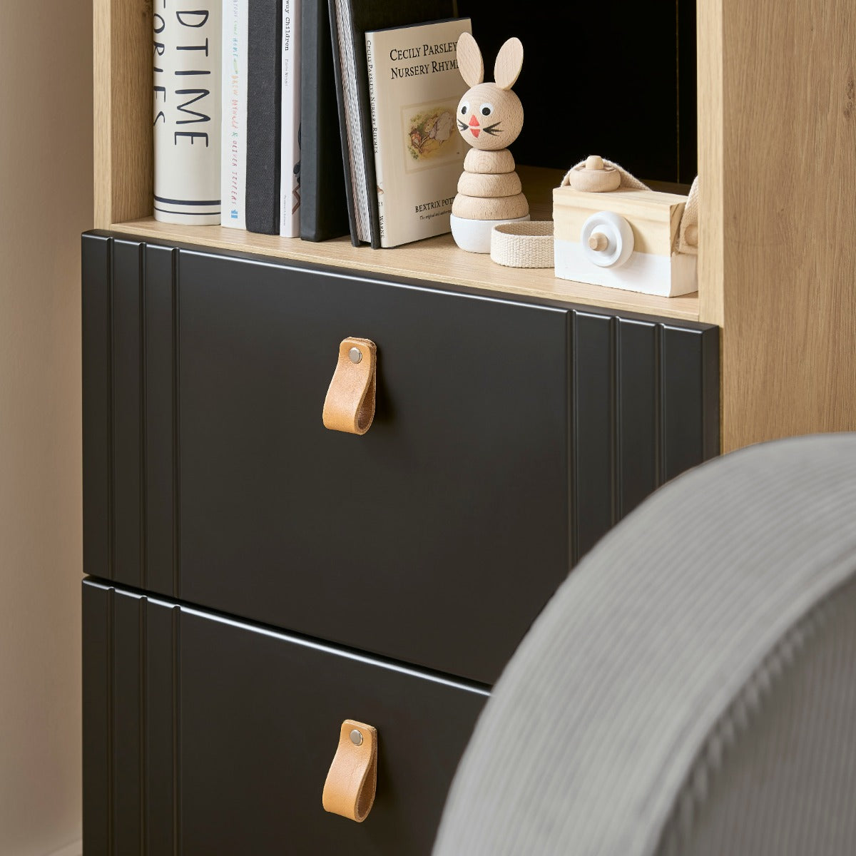 CuddleCo Rafi 4 Piece Nursery Furniture Set - Oak and Black